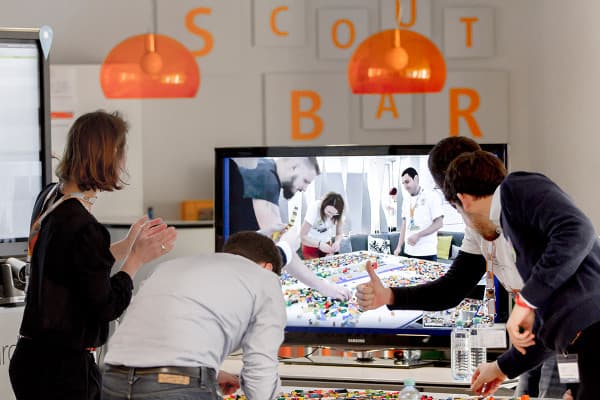 From Trouble to Success – LEGO® workshop simulates the up and downs of distributed agile teams